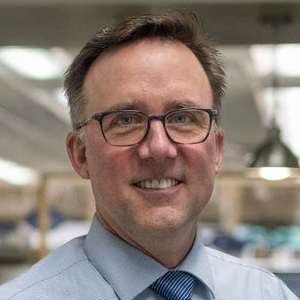 Dr. Alexander Thompson
